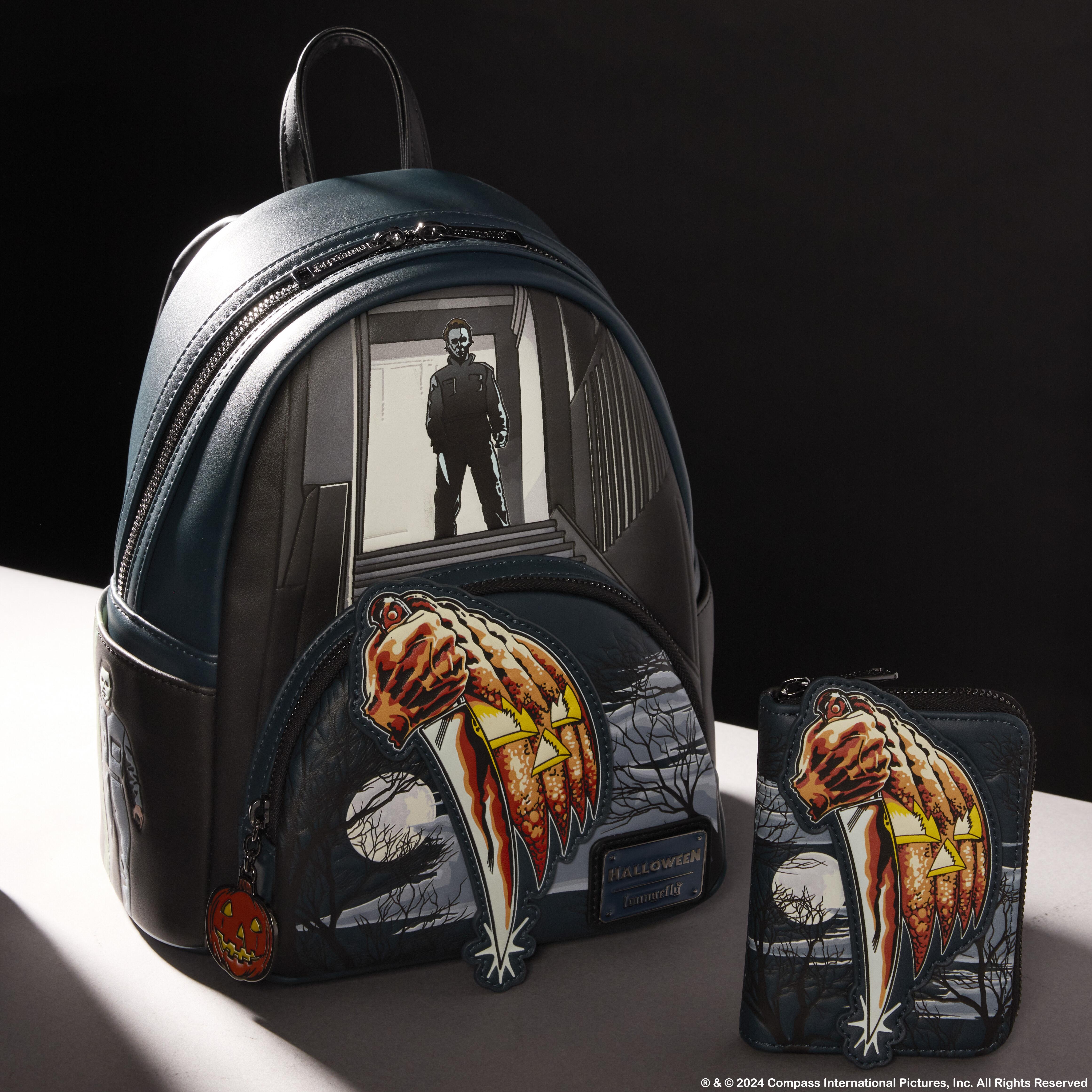 Halloween Michael Myers Jack-O'-Lantern Glow Zip Around Wallet - Image 3